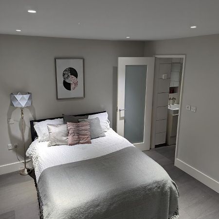 Basement Apartment In Central Bath Exterior foto